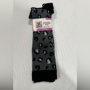 NWT 4 Pack MukLuk Graduated Compression Socks S-M